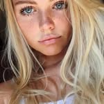 Lindsay Callahan - @lindsaycallahan43 - Instagram