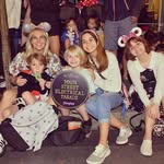 Lindsay Minnella-Case - @disneyland_day_dream - Instagram