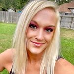 Lindsay Michelle Guy - @linnythepooh83 - Instagram
