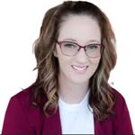 Lindsay Helm - @takethehelm1 - Instagram
