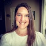 Lindsay Helm - @2roadsdivergedinawood - Instagram