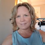Lindsay Lamb - @lindsayalamb - Instagram