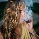 Lindsay Larson - @linslars - Instagram