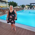 Lindsay Macfarlane - @linzi118118 - Instagram