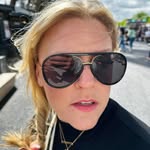 Lindsay Munson - @lindsaymunson - Instagram