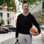 Lindsey Pulliam I Financial Broker - @pullupandprofit - Instagram