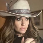 𝗟𝗜𝗡𝗗𝗦𝗔𝗬 𝗔𝗡𝗡𝗘 | 𝗥𝗜𝗗𝗗𝗟𝗘 𝗛𝗔𝗧𝗦 - @riddle.hats - Instagram