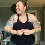 Lindsay - @lindsaystrongtherapy - Instagram
