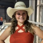 Lindsay Stuart - @lindsaystuart16 - Instagram