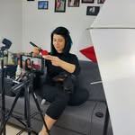 Lindsey Box - @chykaakhibi - Instagram