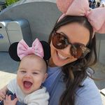 Lindsey Brewer Davis - @lindsey_disneydaydreaming - Instagram