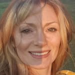 Lindsey Compton - @yourefrolickingfrock - Instagram