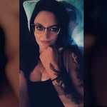 Lindsey Connelly - @lindseyconnelly33 - Instagram