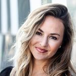 Lindsay Cooley - @linsintheebbiz - Instagram