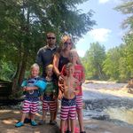 Lindsey DeVries Newenhouse - @lindseynewenhouse - Instagram