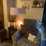 Lindsey Ferris - @small_places_cute_spaces - Instagram