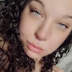 Lindsey Hendrix - @lindzamundo - Instagram