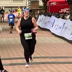 Lindsey Hull - @mrshullrunsfar - Instagram