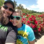 Lindsey McCall - @wine.sail - Instagram