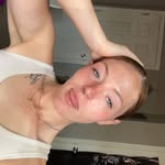 Lindsey Benson - @_lindseynoel - Instagram