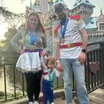 Lindsay & Andrew Raines - @runningwiththeraines - Instagram
