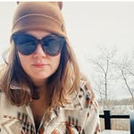 Lindsey Reeder - @reederreads - Instagram
