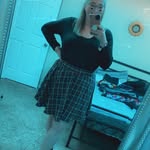 Lindsey Danielle Self - @look__its__lindsey - Instagram