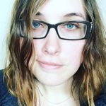 Lindsey Strobel - @_heylinds - Instagram