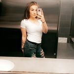 Lindsey Thomson - @thequeen.b1999 - Instagram