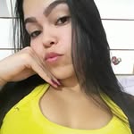 Lindsay Bello - @lindybello - Instagram