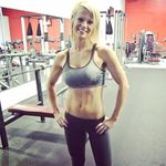 Lindsey - @lindycain80 - Instagram