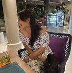 Lindy Lee - Facebook