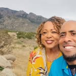 Linda Waters - @chinaeyes1810 - Instagram