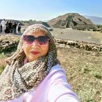 Lina Adams - Facebook