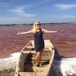Linnea Rae Jones - @linnea_paints - Instagram