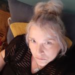 Linzi Jones - @lindagregory8960 - Instagram