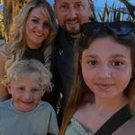 Linzi Jones - @linzikjones - Instagram