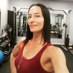 Lisa Abbate - @abs_tight_chest_out - Instagram