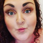 Lisa Ansell - @la_swervesandcurves - Instagram