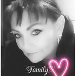 Lisa Arrowsmith - @mikoq23 - Instagram