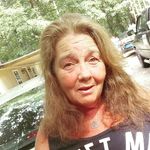 Lisa Barnhill - @lisa.barnhill.31 - Instagram