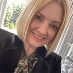 Lisa Barratt - @over40andshort - Instagram