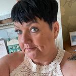 Lisa Bartholomew - @lisabart14 - Instagram