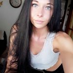 Lisa Bätz - @lisa.baetz2210 - Instagram