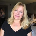 Lisa Yasenovsky Beagle - @lisa.beagle.336 - Instagram