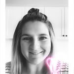 Lisa Bloomer - @dotti_luv - Instagram