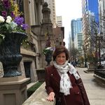 Lisa Bochner - @lisabochner - Instagram