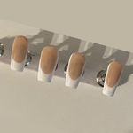 Lisa Bowers - @nailsbylisaevelyn - Instagram