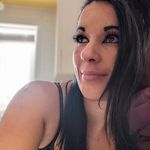 Lisa Brochu - @lisa_brochu - Instagram