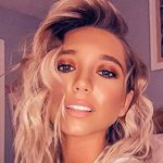 Lisa Burchell - @burchell454 - Instagram